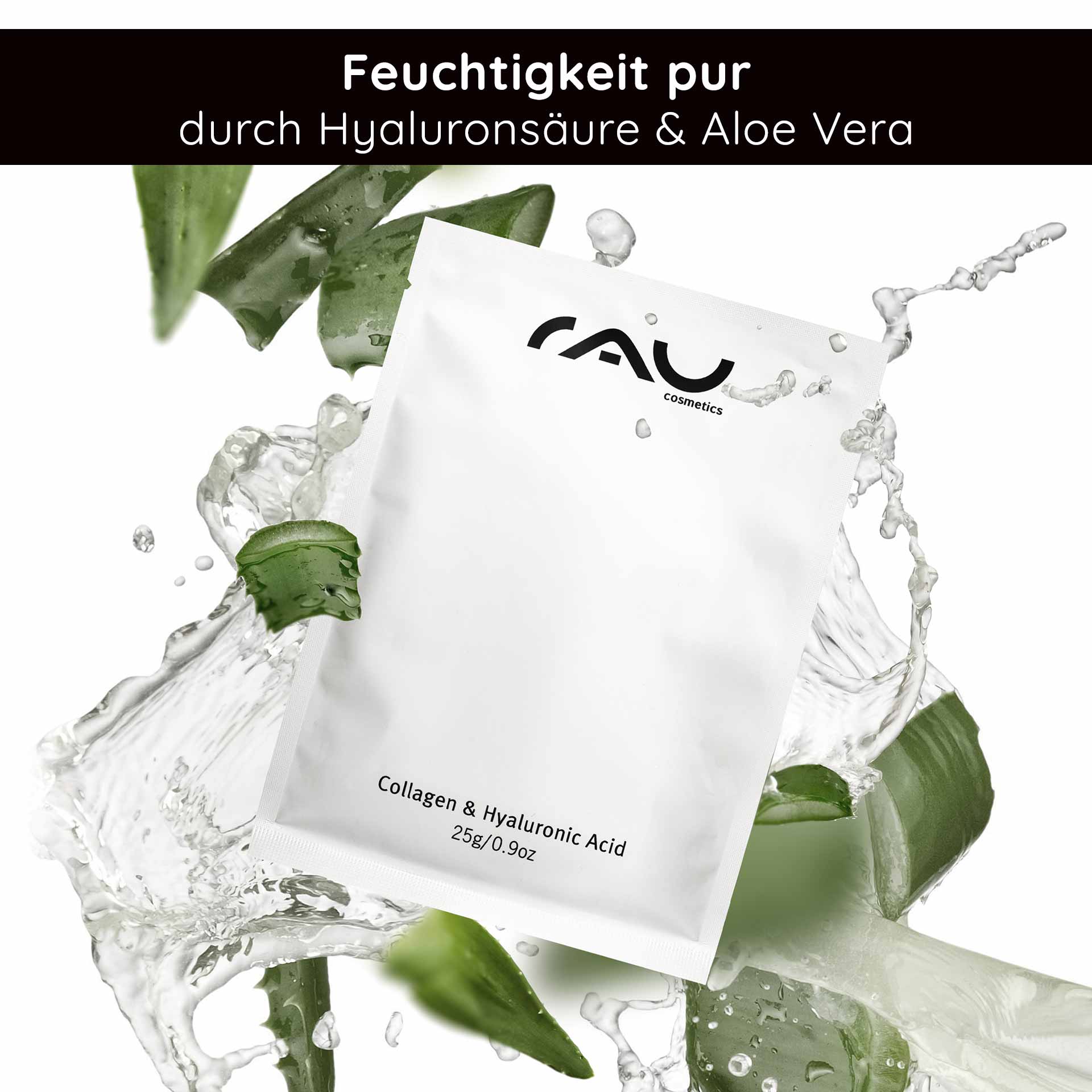 コラーゲン&ヒアルロン酸マスク パンテノール配合フリースマスク Verpackung der Collagen- und Hyaluronsäure-Maske mit RAU Cosmetics-Logo, umgeben von Aloe-Vera-Blättern und Wasserspritzern, die die intensive Feuchtigkeitsversorgung und die Anti-Aging-Vorteile betonen.